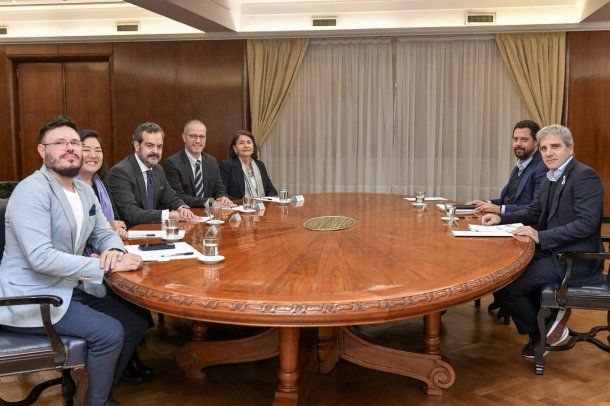 Luis Caputo se reunió con la UIA: sin definiciones concretas ni anuncios