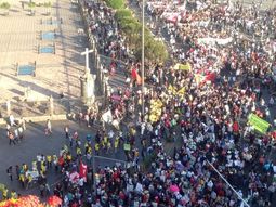 marcha en mexico por los 43 estudiantes desaparecidos marcha en mexico por los 43 estudiantes desaparecidos