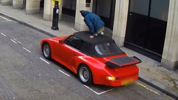 VIDEO: Intentó robar un Porsche haciéndole un agujero en el techo