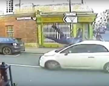 Atropelló a un peatón a contramano