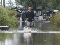 santa fe dice quedo devastada por las inundaciones, advierte el gobernador santa fe dice quedo devastada por las inundaciones, advierte el gobernador