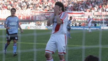 river piensa en uno de los artifices del descenso en lugar de cavenaghi river piensa en uno de los artifices del descenso en lugar de cavenaghi