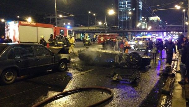 Tiene 17 años, iba a 200 km por hora y chocó un auto de 240 mil dólares