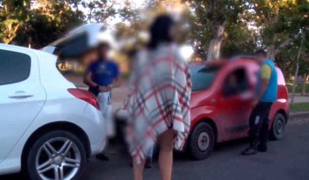 Me hubiera dejado manejar a mi este pelo...: la furia de la esposa de un borracho al volante