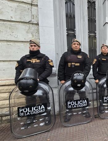 La Ciudad recuperó una propiedad usurpada en Floresta