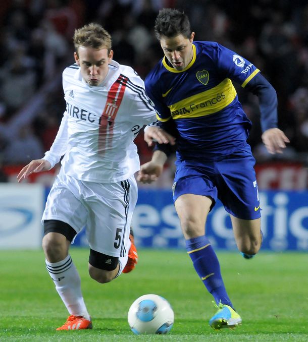 Estudiantes, sin Verón, derrotó a Boca en La Plata