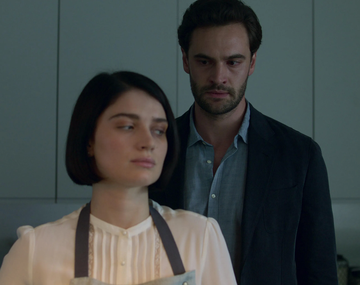 La serie con un triángulo amoroso que te va a mantener atrapado frente al televisor