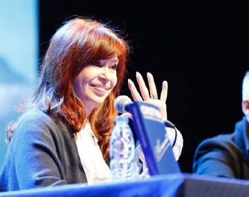 Cristina en Mar del Plata: Con los coucheos podés ganar una elección pero cuando tenés que gobernar no hay coucheo que valga