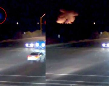 Una cámara de la policía de Scottsdale capturó el momento en que el avión se precipitó a tierra