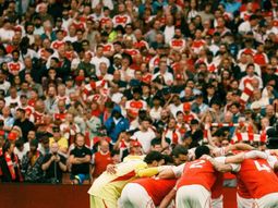 Arsenal cortó la maldición y ganó la Premier League luego de 22 años
