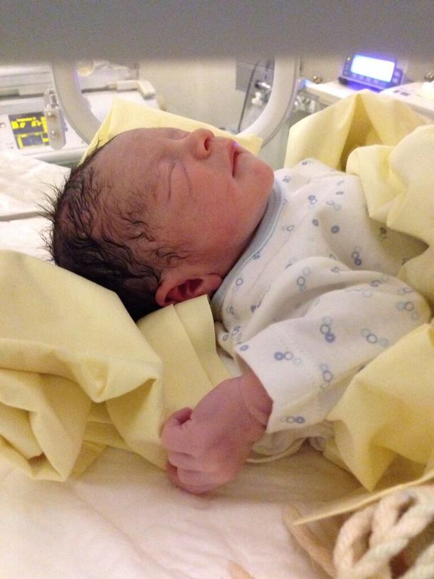 Nació Lito Junior, el primer hijo varón de Carlos Tevez