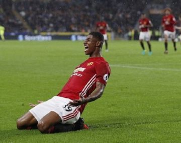Manchester United superó al Hull City en la última pelota