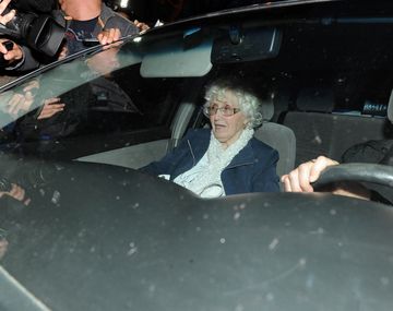 Operaron de la cadera a la madre de Cristina Kirchner