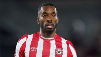 detuvieron a un ex delantero de la seleccion de inglaterra por un incidente en un bar detuvieron a un ex delantero de la seleccion de inglaterra por un incidente en un bar