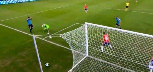 El momento del insólito pedido de Suárez