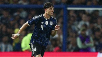 Agustín Giay, la posible sorpresa de Lionel Scaloni para el Mundial 2026. Agustín Giay, la posible sorpresa de Lionel Scaloni para el Mundial 2026.