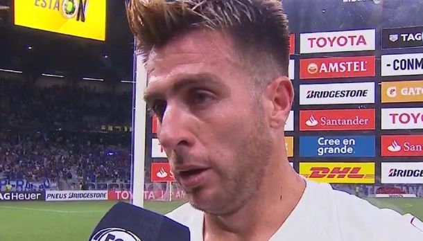 ¿Error o cargada? Buffarini rebautizó a Egidio, el jugador de Cruzeiro que había calentado la previa