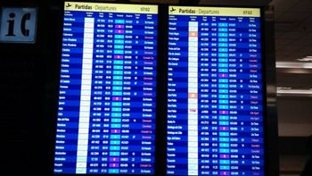 hay demoras y cancelaciones en aeroparque por la densa niebla