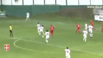 un gol increible convertido por el sub-17 de serbia un gol increible convertido por el sub-17 de serbia