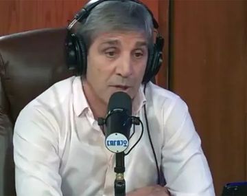 Ministro Luis Caputo, columnista de streaming.