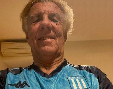 El regalo que le hizo Racing a Mostaza Merlo