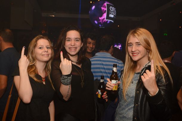 After office de Radio One Cerveza Miller