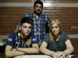 Lo dejaron sin acto de graduación y sin diploma por su corte de pelo