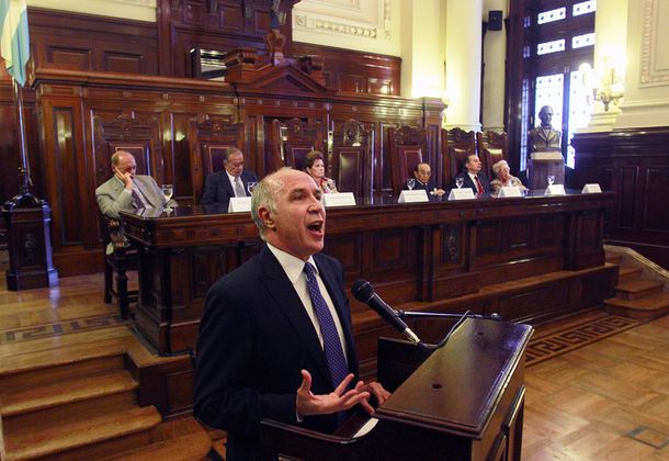 Necesitamos políticas de estado claras para combatir al narcotráfico, dijo Lorenzetti