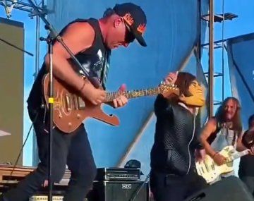 La Renga volvió a tocar Panic Show y subió a Milei al escenario: El león se escapó