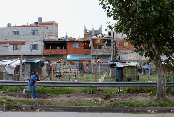 El desalojo en el predio de Villa Lugano llegó seis meses después