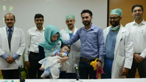 Este es el equipo médico que operó al pequeño