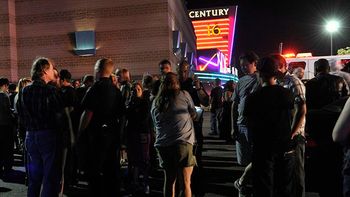 masacre en denver: hay locos que aparecen cada diez anos masacre en denver: hay locos que aparecen cada diez anos