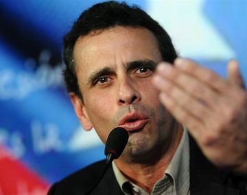 Henrique Capriles confirmó su candidatura presidencial