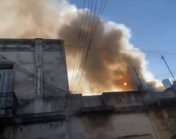 Incendio en un conventillo en La Boca: hay 4 asistidos