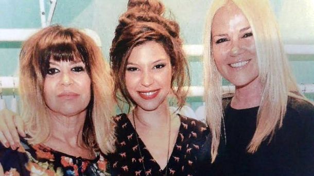 María Carámbula no le gustó una foto y llora por Twitter