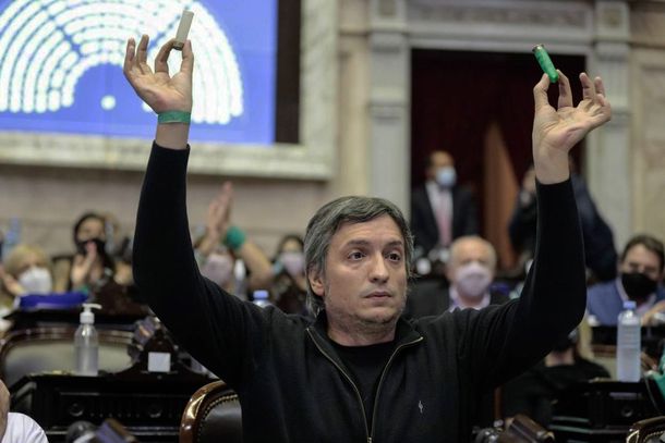 Máximo Kirchner a los diputados de Juntos por el Cambio: Estas son las balas de goma que tiraron contra la gente