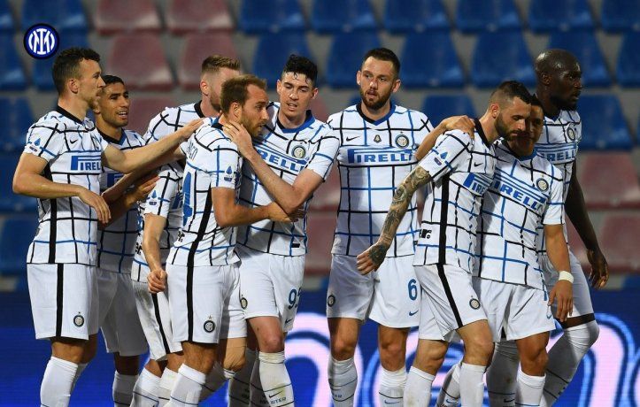El Inter de Lautaro Martínez venció a Crotone y mañana podría salir campeón de la Liga italiana