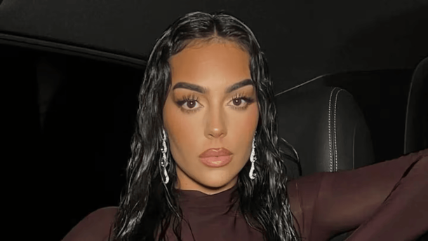 Georgina Rodríguez marcó tendencia en Abu Dabi.