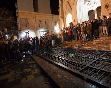 Feministas acusan a fuerzas de choque neonazis por incidentes en Mar del Plata