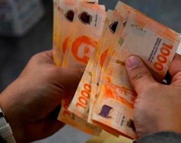 Los salarios registrados perdieron terreno frente a la inflación en diciembre y cerraron 2025 a la baja