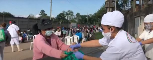 Tucumán: 500 familias hacen fila para obtener la bolsa de carne