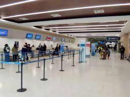 Murió un pasajero en pleno vuelo de Bariloche a Córdoba