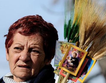 Feligreses mantienen el acampe en Liniers por San Cayetano