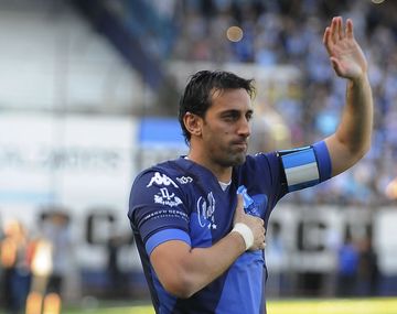 Diego Milito, emocionado en su despedida en Avellaneda