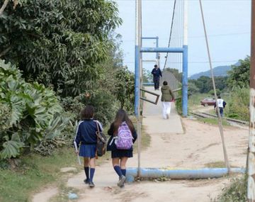 Este es el cruce del Barrio Ferroviario, donde la víctima fue interceptada.