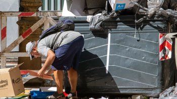 la pobreza bajo al 36,3% en el tercer trimestre, segun la uca la pobreza bajo al 36,3% en el tercer trimestre, segun la uca