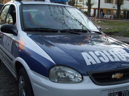 tiene 14 anos y otra chica la agredio con un bisturi en una plaza de florencio varela tiene 14 anos y otra chica la agredio con un bisturi en una plaza de florencio varela