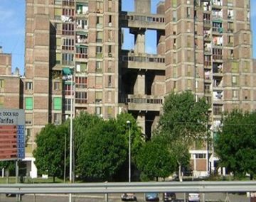 Balearon a un policía en el peaje Dock Sud