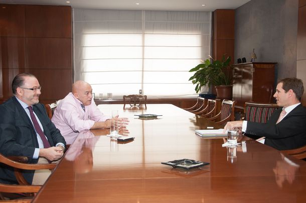 Brito, vicepresidente de DOnofrio, se reunió con dirigentes del Real Madrid