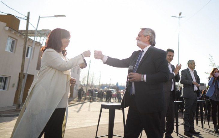 Alberto con Cristina: Para Juntos por el Cambio la política es un acto de marketing